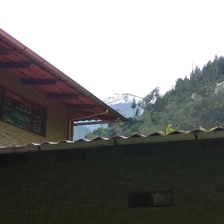 "Casa Verde" En Banos De Agua Santa Con Vista Al Volcan Tungurahua Exterior photo