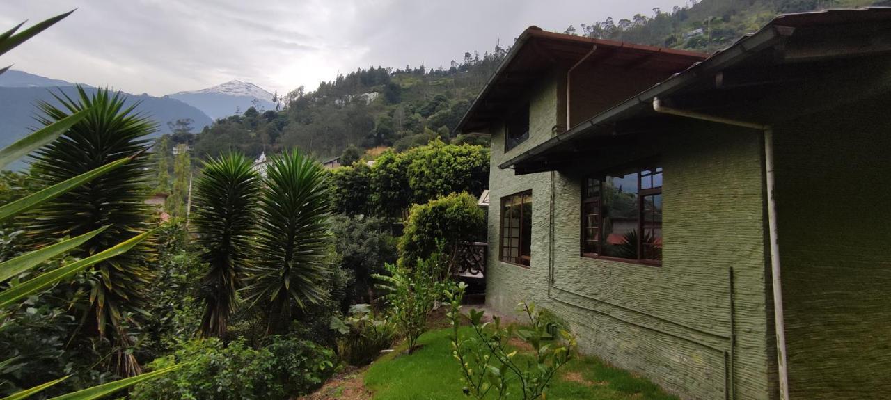 "Casa Verde" En Banos De Agua Santa Con Vista Al Volcan Tungurahua Exterior photo