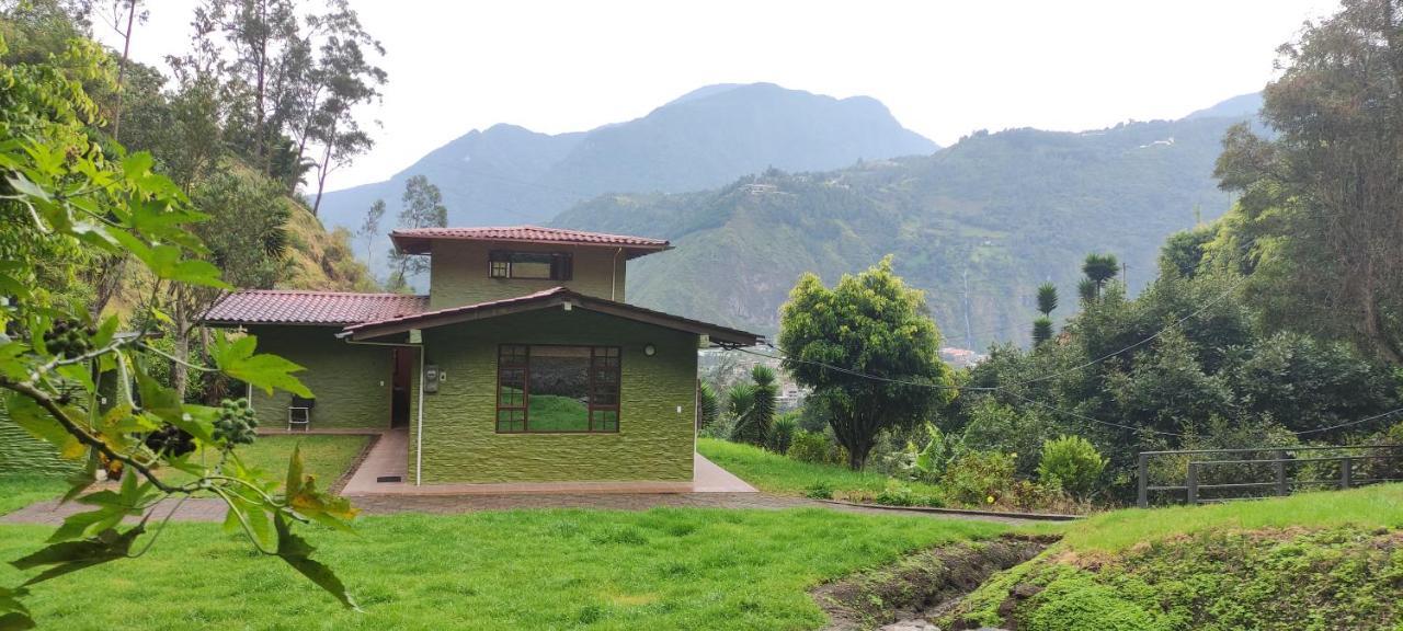 "Casa Verde" En Banos De Agua Santa Con Vista Al Volcan Tungurahua Exterior photo